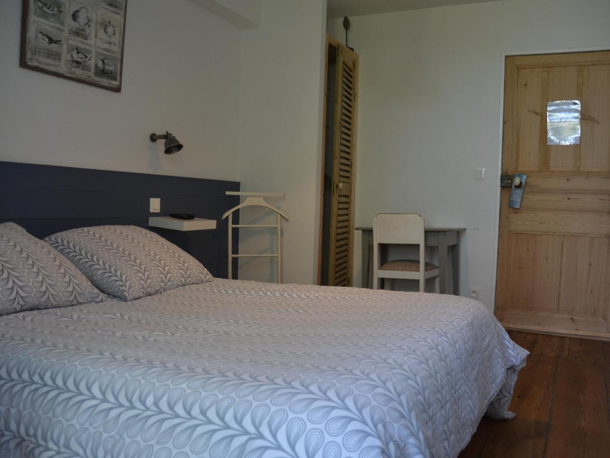 Le Mole Bed & Breakfast La Flotte Exterior photo